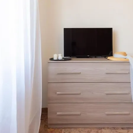 Altido Great 2br Apt With Parking In Country Lejlighed *