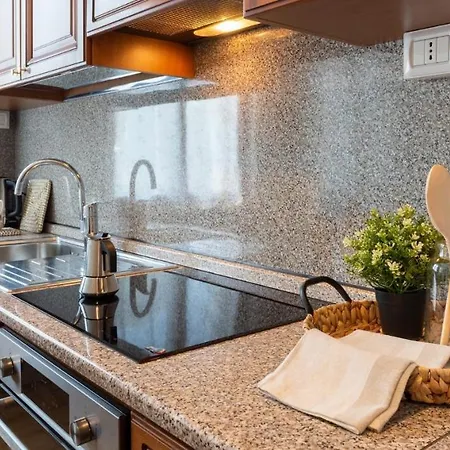 Lejlighed Altido Great 2br Apt With Parking In Country